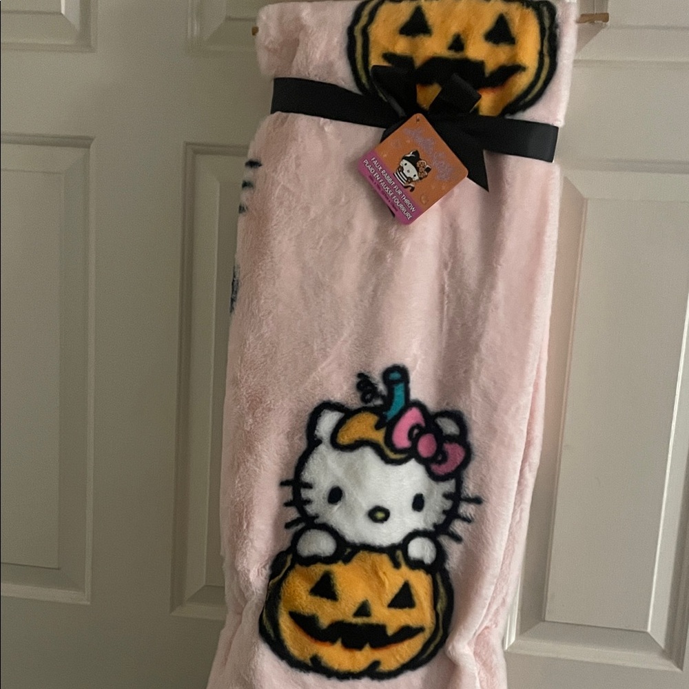 Hello Kitty Halloween Blanket